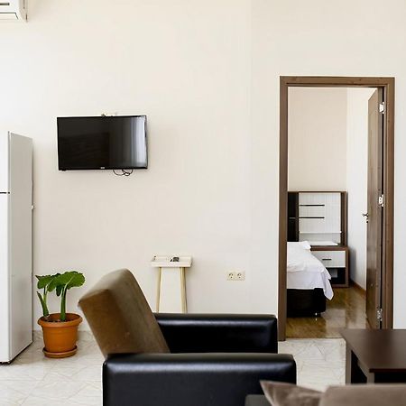Apartments 37B บาทูมิ ภายนอก รูปภาพ