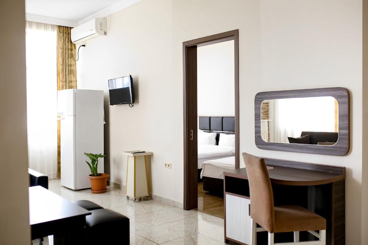 Apartments 37B บาทูมิ ภายนอก รูปภาพ