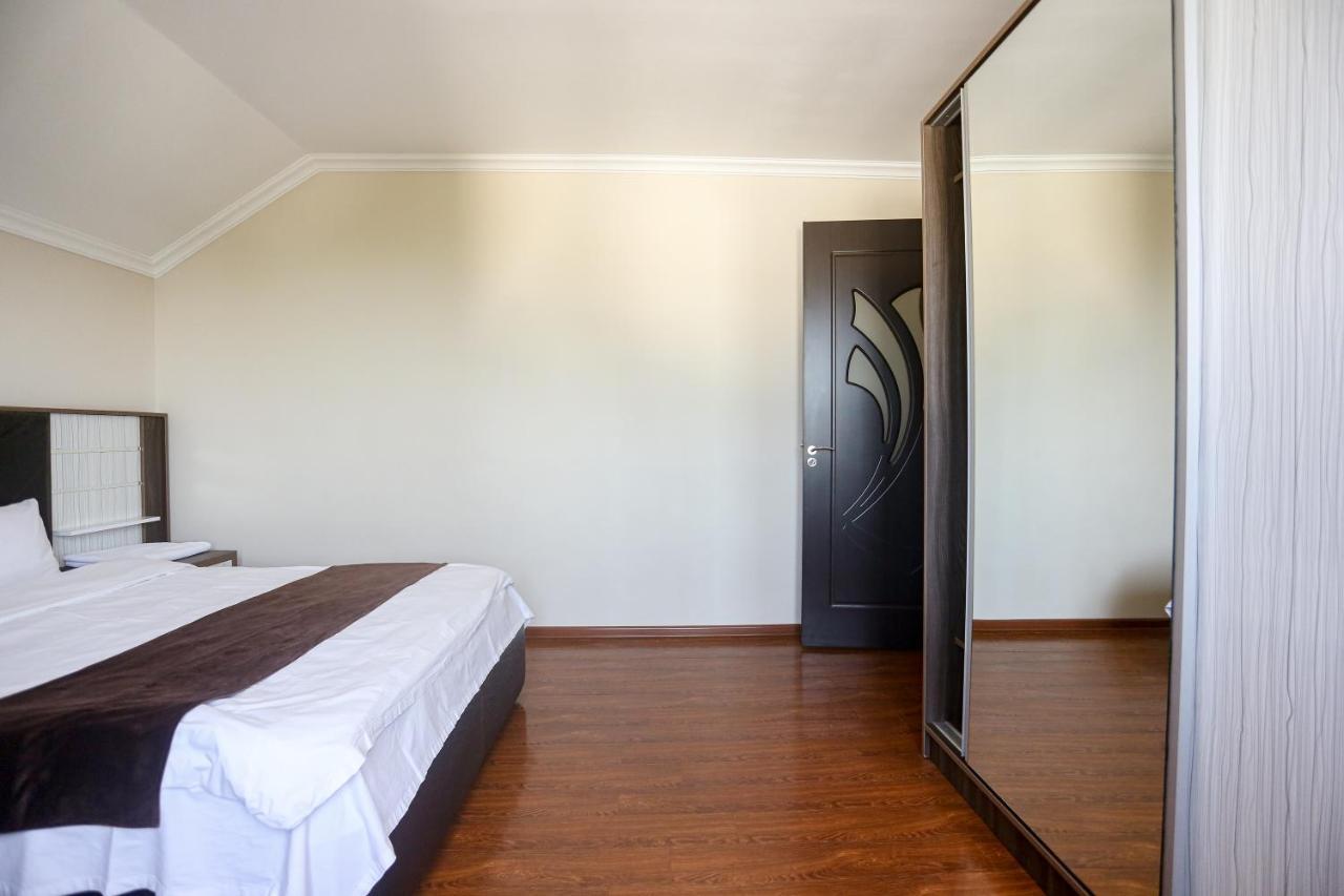 Apartments 37B บาทูมิ ภายนอก รูปภาพ