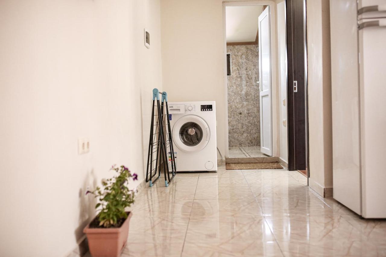 Apartments 37B บาทูมิ ภายนอก รูปภาพ